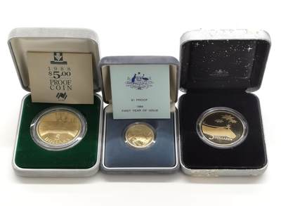 博洋堂“心向春光”2月精品大拍专场暨第160期（全场包邮） - 澳大利亚1984年1元、1988年5元、1992年5元精制币3枚一组，原盒其中2枚有证书