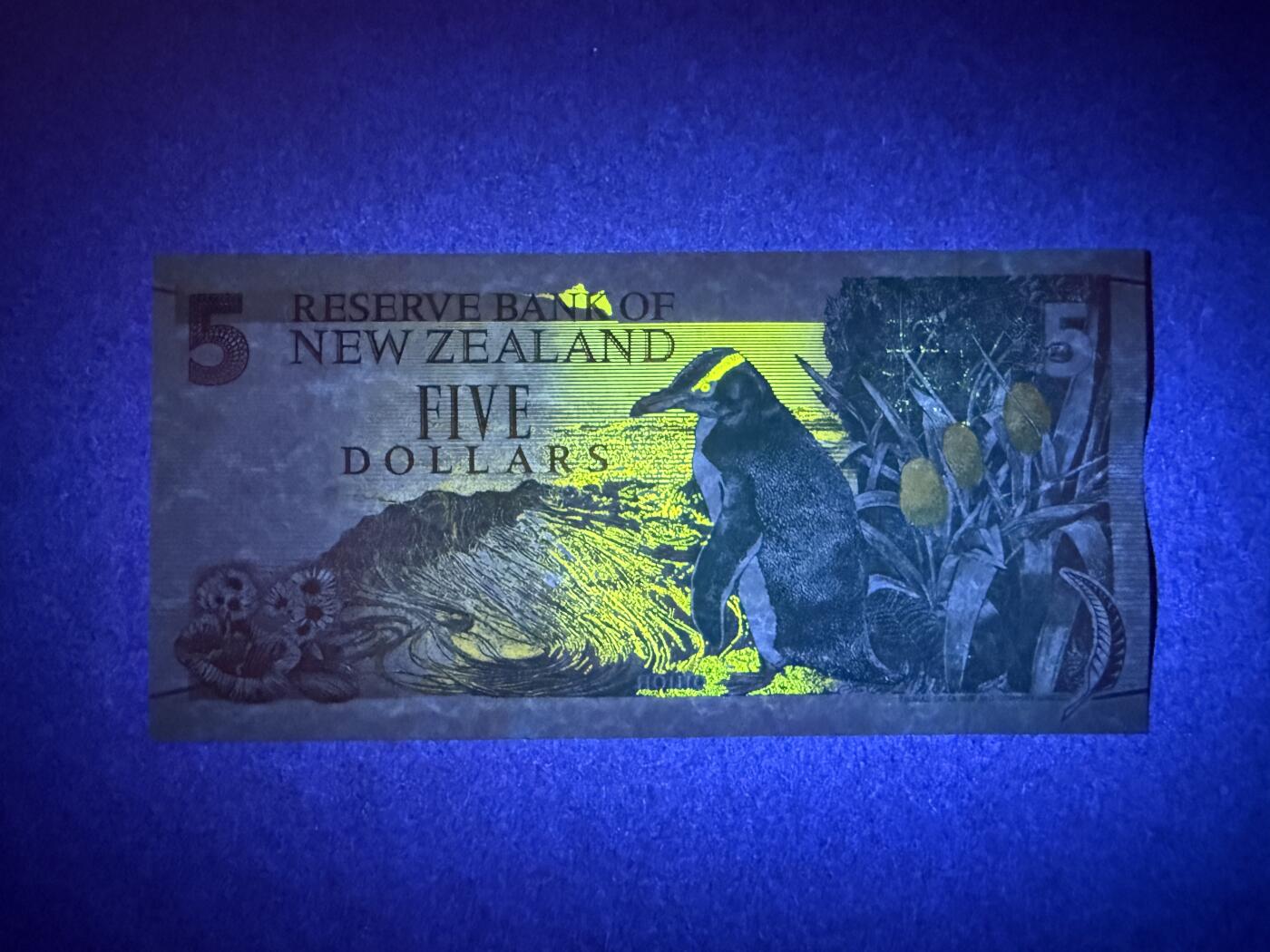 《艾美收藏》第231期-2.8周日外币精品(春节前收官)-世界最佳纸币特辑