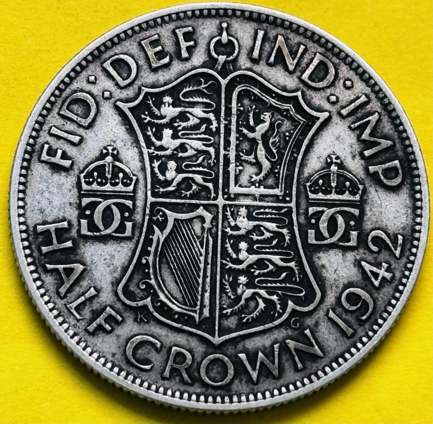 【金马踏春，泉马奔腾】2026 年新年贺岁场，（定于年初五接财神截拍）祝各位老板马到成功，马上有钱，愿岁岁平安喜乐顺遂 1942 年英国乔治六世半克朗银币，14.1 克 500 银