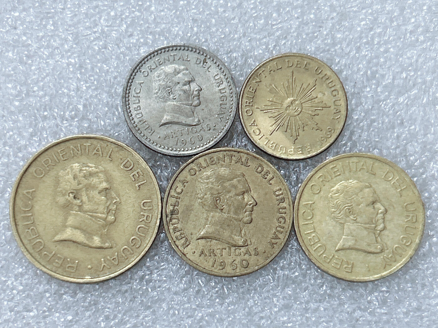 第一海外回流一元起拍收藏 散集专场  第301期 乌拉圭硬币 5枚
