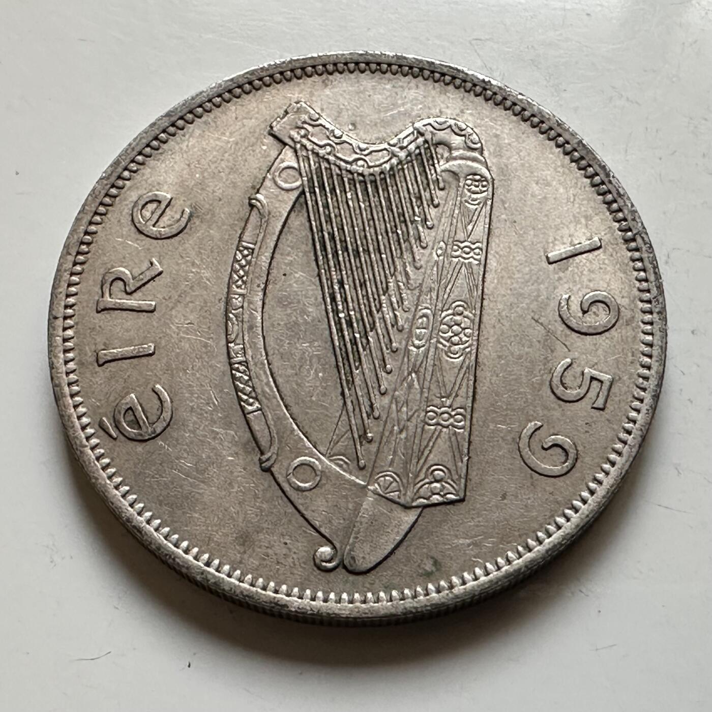 🌹外币初藏🌹🐯2026年第17场 快递将在12号停运 年前需发货的抓紧 ，年后正月十五恢复发货 爱尔兰1959年1/2克朗