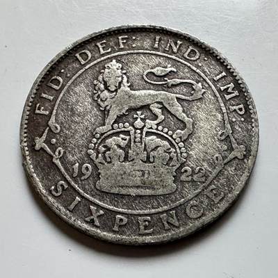 🌹外币初藏🌹🐯2026年第17场 快递将在12号停运 年前需发货的抓紧 ，年后正月十五恢复发货 - 英国1922年六便士银币 2.83克50%银