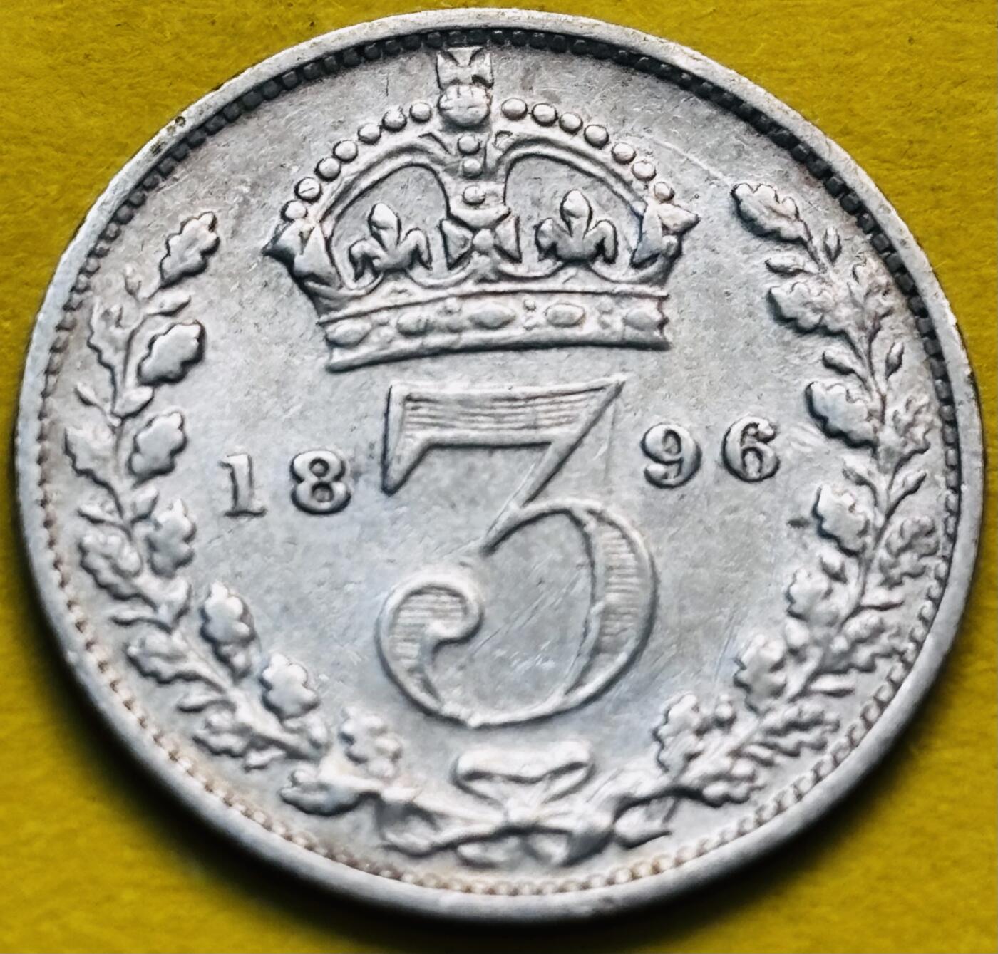 【金马踏春，泉马奔腾】2026 年新年贺岁场，（定于年初五接财神截拍）祝各位老板马到成功，马上有钱，愿岁岁平安喜乐顺遂 黄油酱彩包浆 1896 年英国维多利亚披纱版3 便士银币