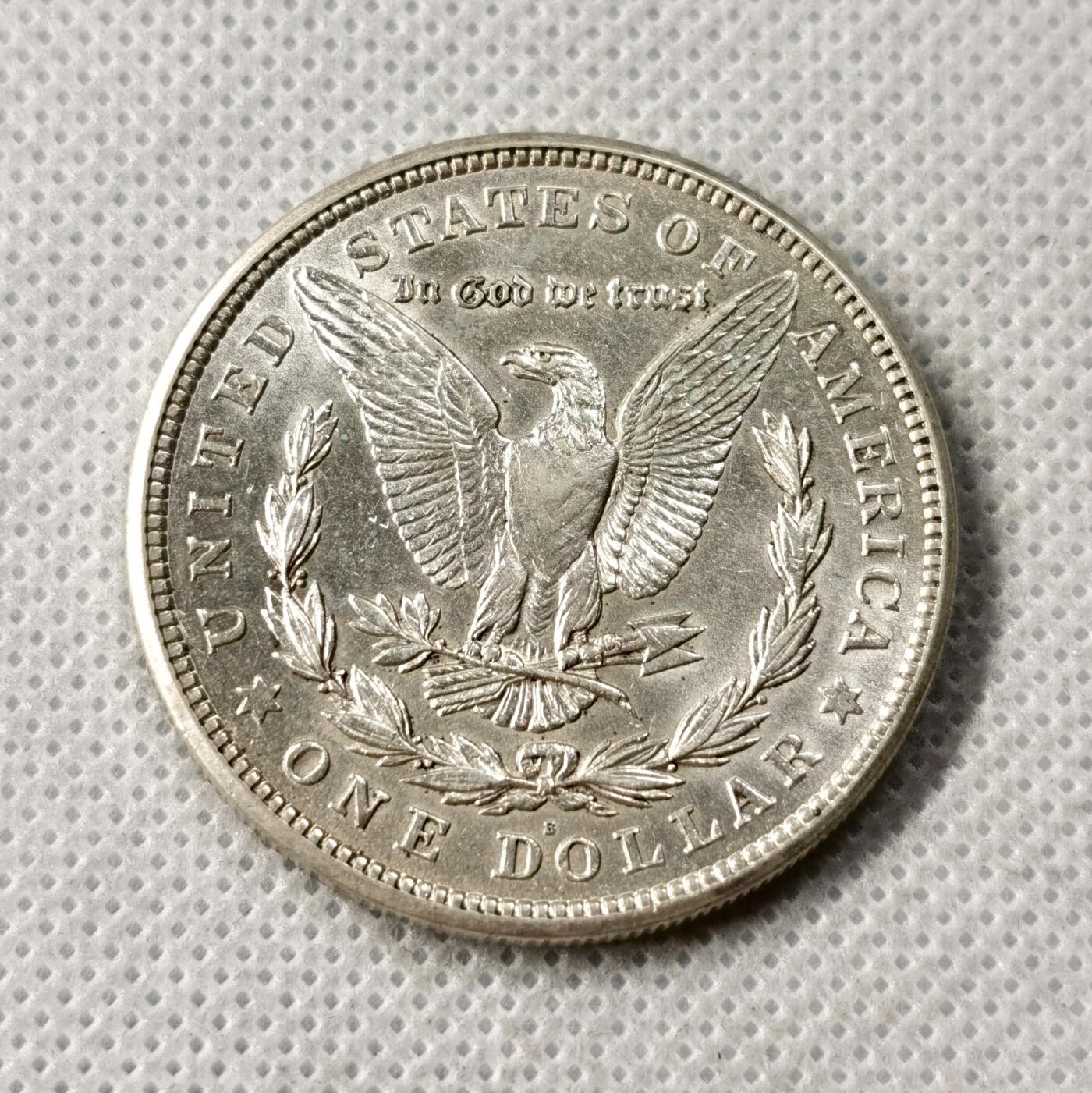 甄臻铺-世界币章拍卖（第49期）精品场拍品征集中，送拍享返佣金等优惠多多