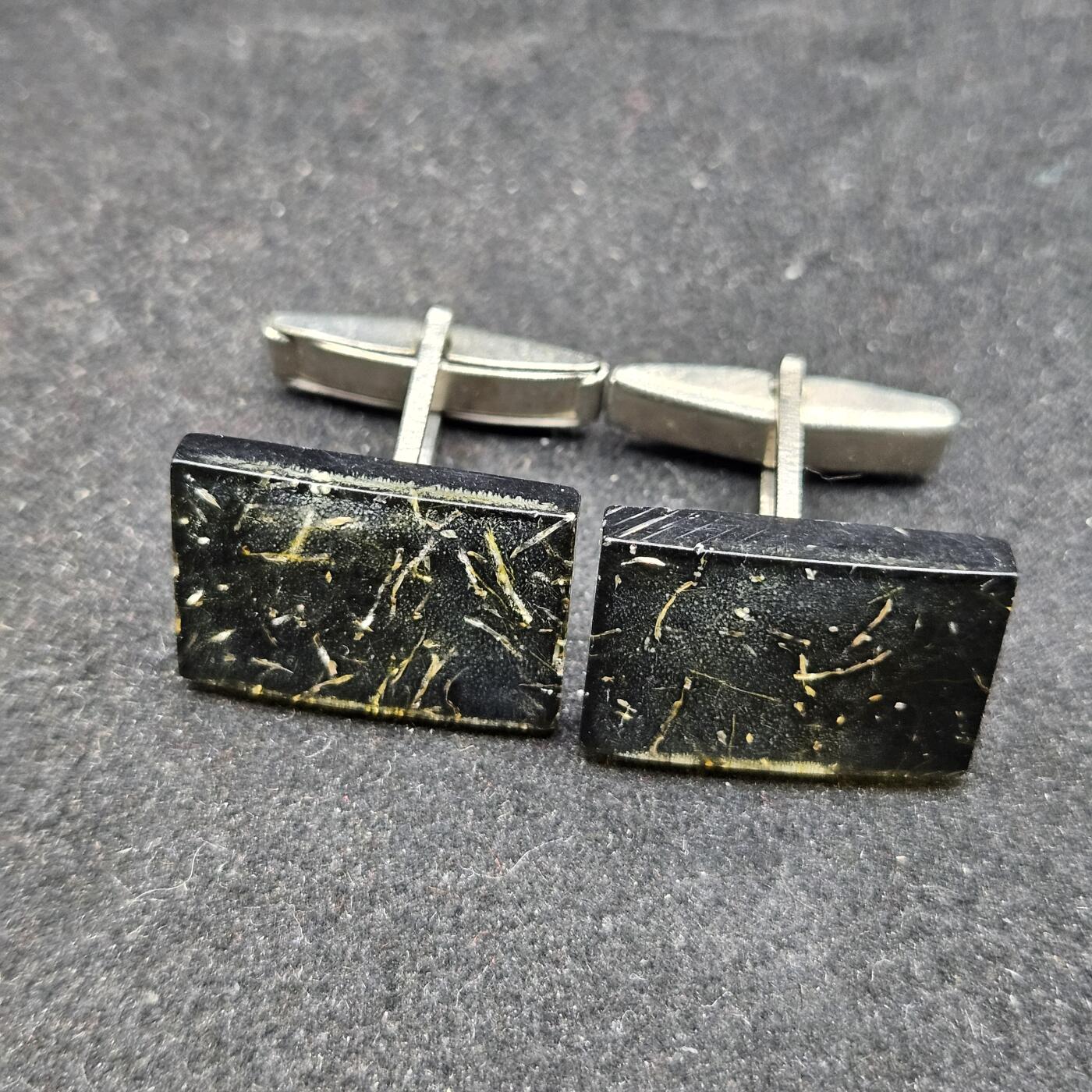 0元起拍勋章 第332期 咸鱼国勋章拍卖专场 2月8日（周日）下午6：00开始 日本中古袖扣一对