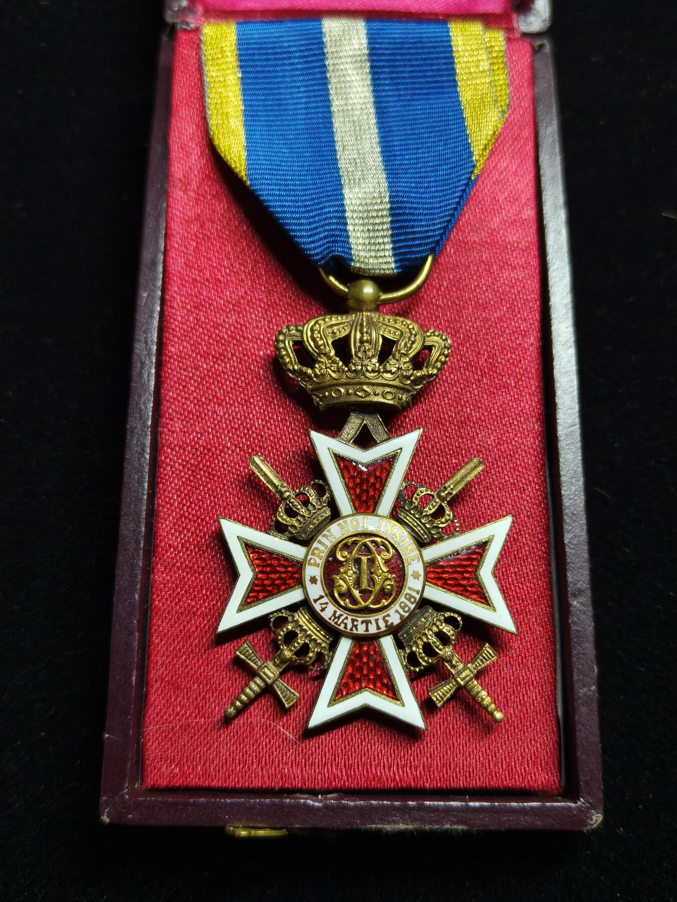 2026新年第一场  罗马尼亚王国 骑士级王冠勋章 第二型带冠带剑  战时军事版 银质珐琅局部镀金