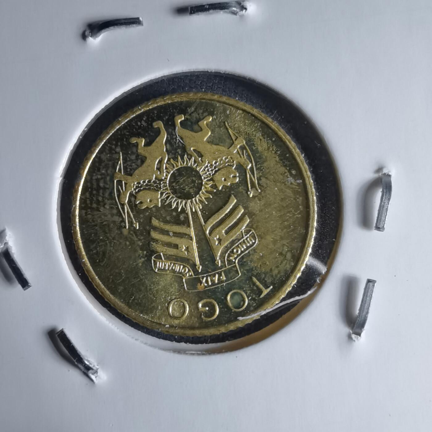 沼泽如烟--第987场 币形章