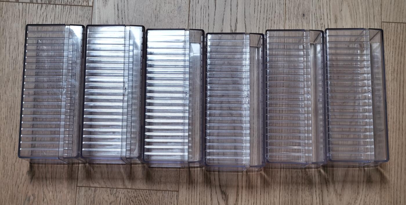 甄臻铺-世界币章拍卖（第49期）精品场拍品征集中，送拍享返佣金等优惠多多 公博20枚评级币收纳盒6个（可装PC，NGC及市面上大部分评级币）