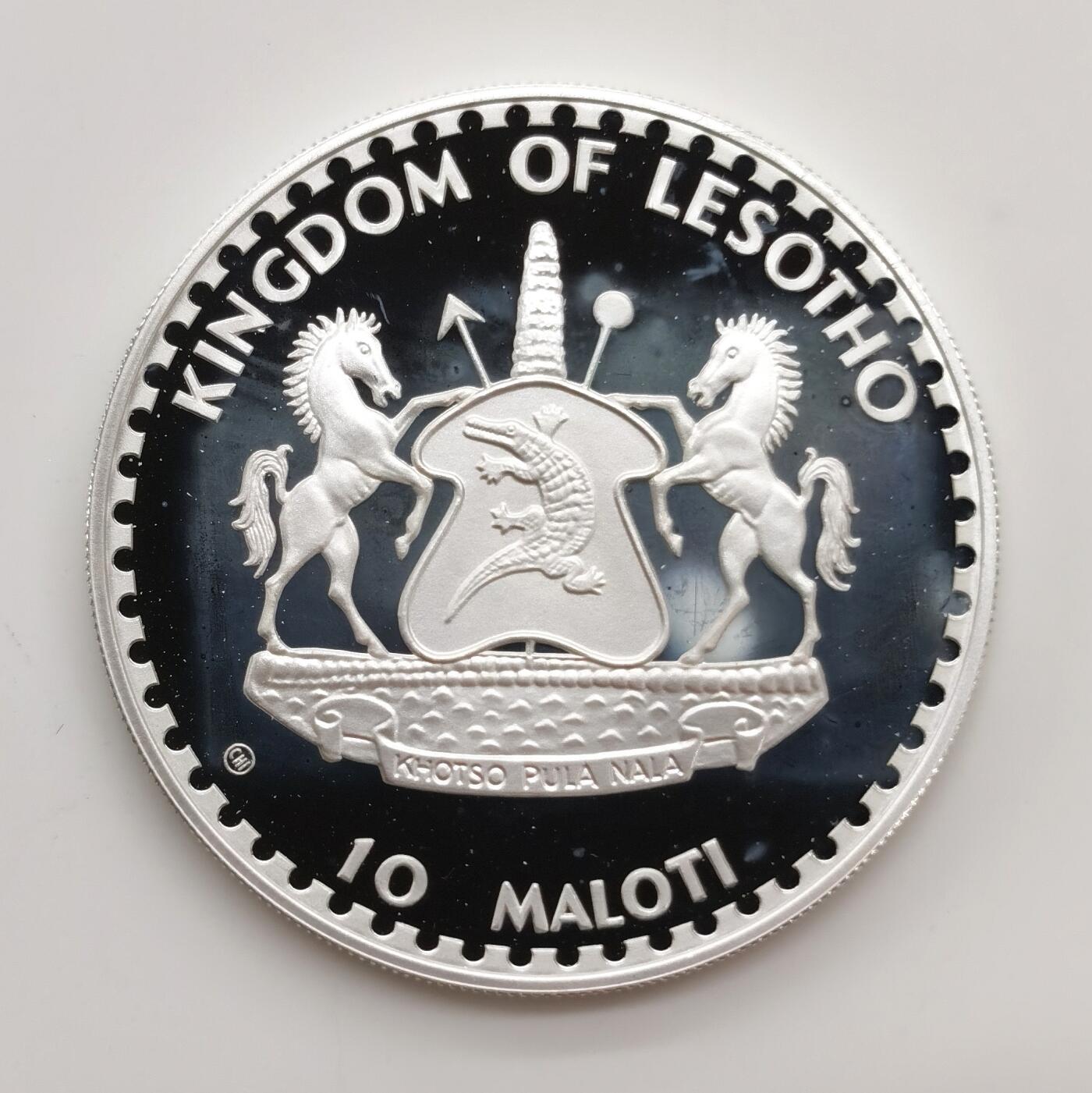 博洋堂“心向春光”2月精品大拍专场暨第160期（全场包邮） 莱索托1982年西班牙世界杯10马洛蒂，足球精制银币，23.3克 925银