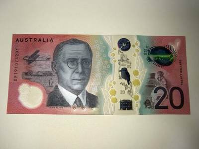 春节钱币瓷器清货捡漏拍场 - 澳大利亚新版明亮版20元，全新UNC一张，很漂亮