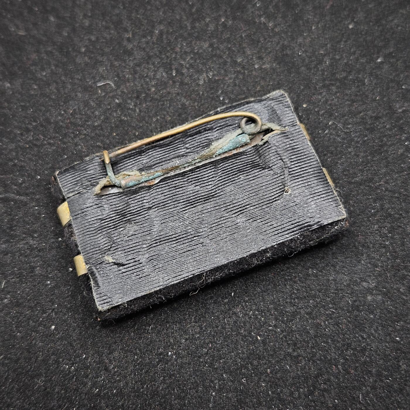 0元起拍勋章 第332期 咸鱼国勋章拍卖专场 2月8日（周日）下午6：00开始 消防团阶级章