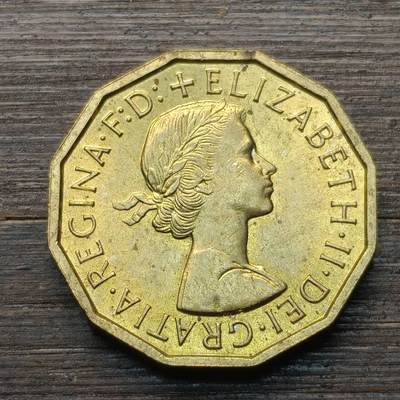 【铜匠收藏】★第147★散币专场 不寄存，30包邮。不满30元，支付5元运费。《接受代拍 代送NGC评级》 64【无寄存】英国 1962年 3便士 伊丽莎白女王