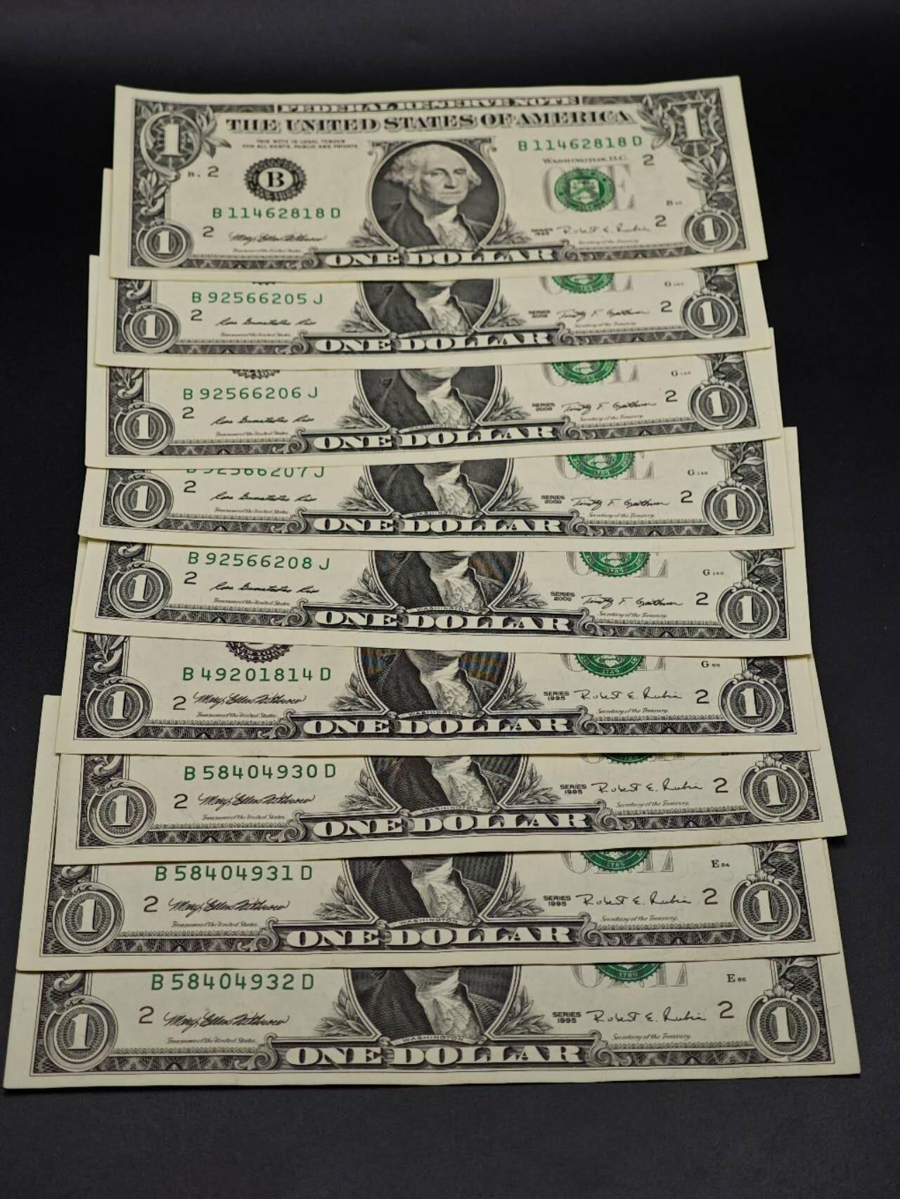 【淘币小摊】实时拍第八百六十五拍   纸币场    年前最后一周之前预留预留8号9号全部发出请更换最新收货地址不方便收货的请勿参拍或者顺丰到付 美国一美元纸币9张【有折】