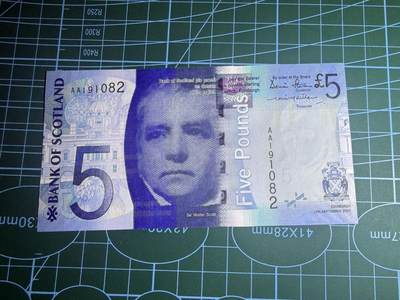 【炜奕收藏】，第五十九期，苏格兰多时期钞票，年前最后一期，拍后所有寄存物品将寄出 - 2007年苏格兰银行5镑，UNC品相，AA冠号码无347