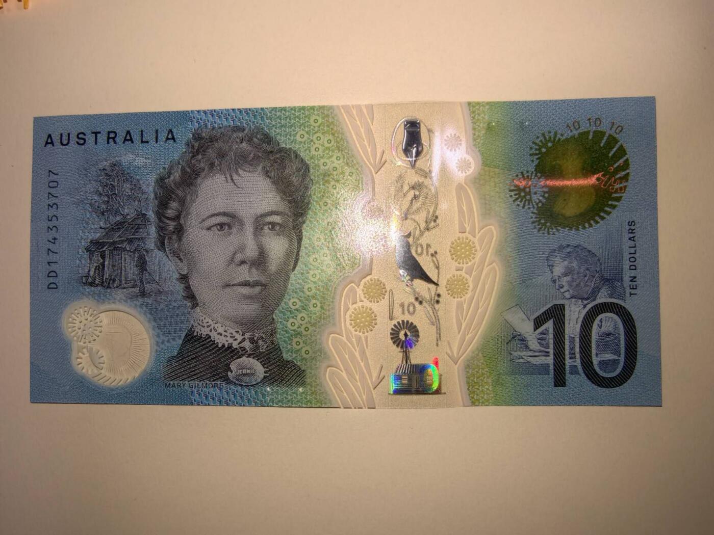 春节钱币瓷器清货捡漏拍场 澳大利亚新版明亮版10元塑料钞 全新UNC一张