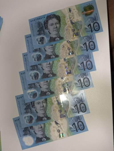 春节钱币瓷器清货捡漏拍场 - 澳大利亚新版明亮版10元塑料钞 全新UNC连号6张
