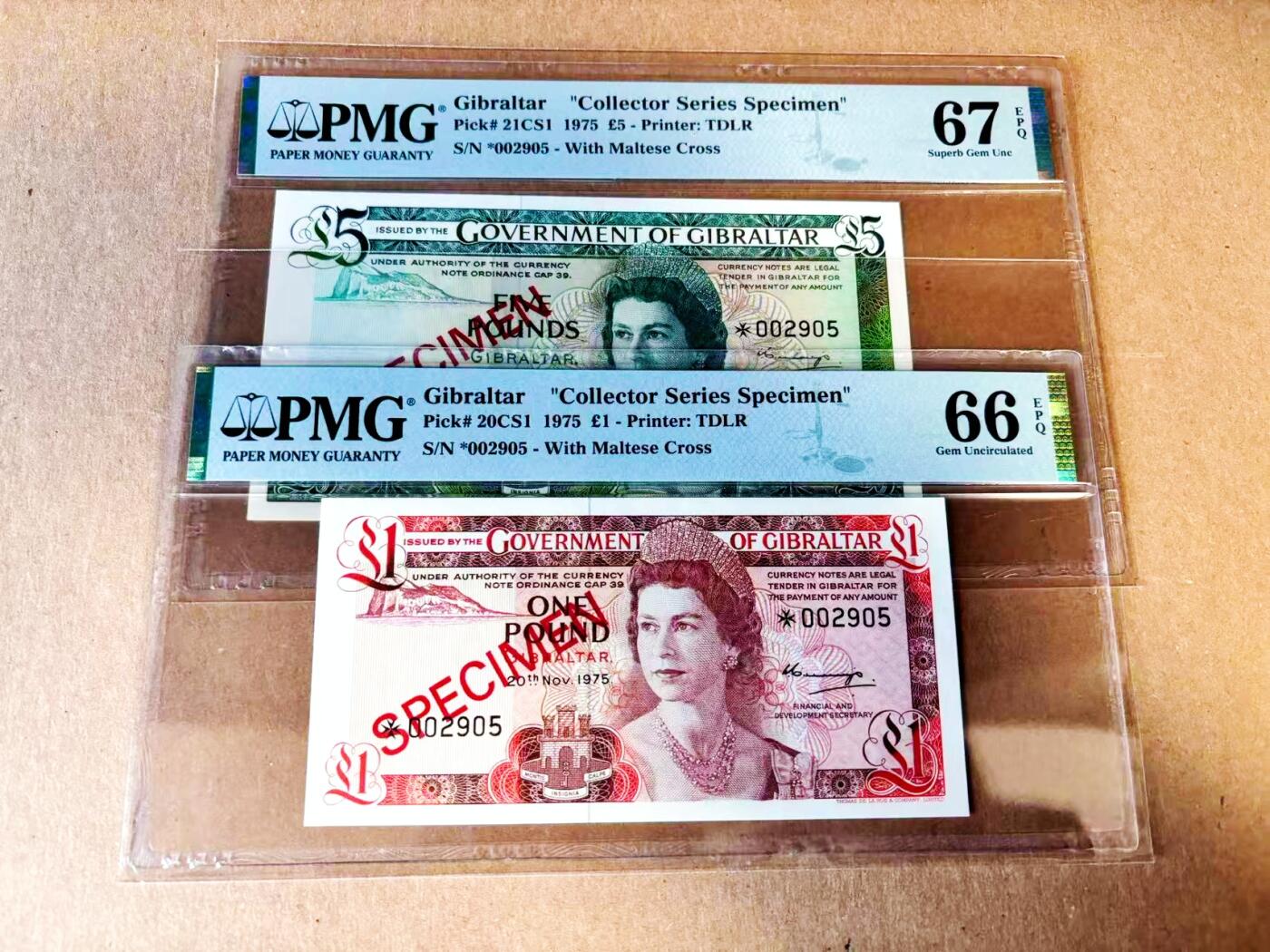 【Blue Auction】世界纸币精拍第783期——18级TOP拍卖/信誉/品质/专业/高效💫 【一组2张同号样钞】直布罗陀 1975年1-5镑 高冠女王 PMG67EPQ-66EPQ