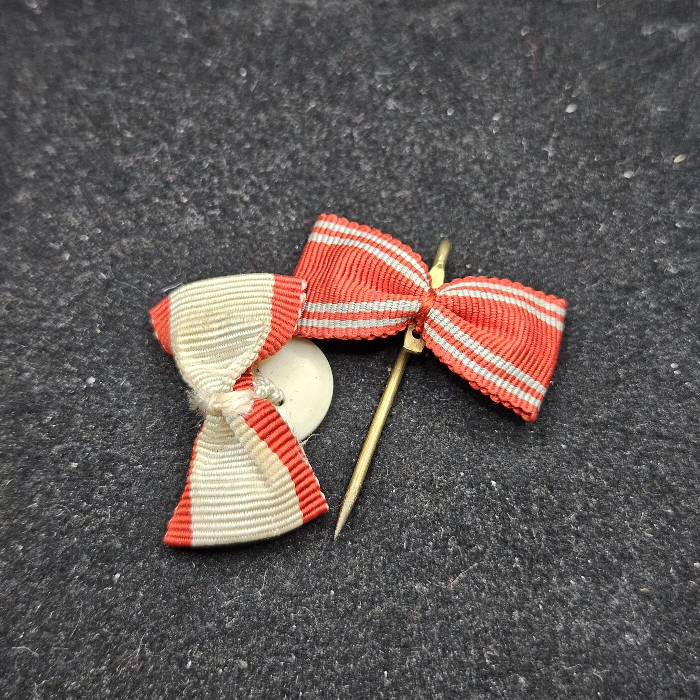 0元起拍勋章 第332期 咸鱼国勋章拍卖专场 2月8日（周日）下午6：00开始 日本略授两个 明治白叶+赤十字