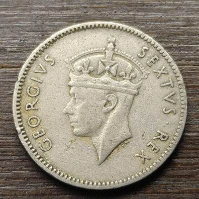 【铜匠收藏】★第147★散币专场 不寄存，30包邮。不满30元，支付5元运费。《接受代拍 代送NGC评级》 26【无寄存】英属东非 1948年 50分 铜镍币 乔六