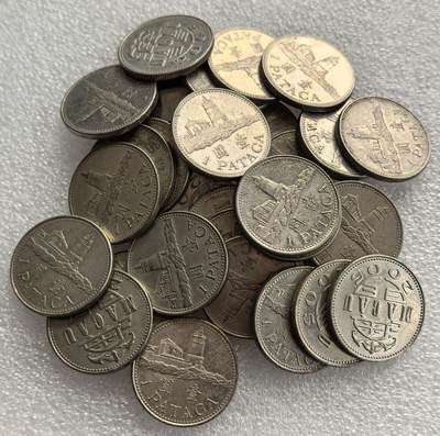 外国优质老铜币高银银币，周六九点倒数截拍，满百包邮，持续收拍，年后发货 - 澳门  1 元（1 PATACA）34枚，正面铸澳门地标东望洋灯塔，融合中西文化元素，见证澳门货币体系的延续与地域文化特色。