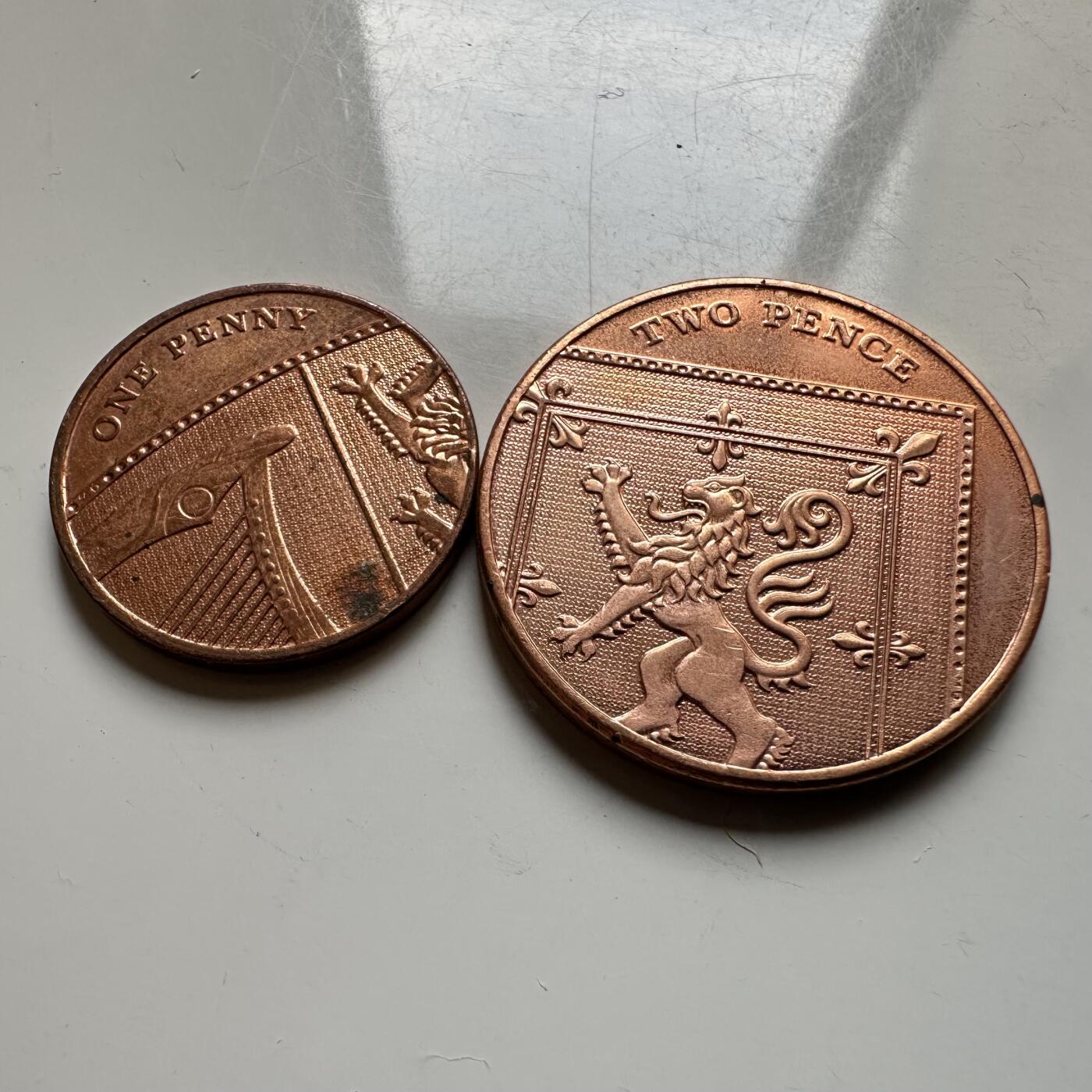 🌹外币初藏🌹🐯2026年第17场 快递将在12号停运 年前需发货的抓紧 ，年后正月十五恢复发货 2011年拼图版1-2便士