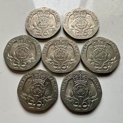 🌹外币初藏🌹🐯2026年第17场 快递将在12号停运 年前需发货的抓紧 ，年后正月十五恢复发货 - 中年版20便士7枚不同年份 好品