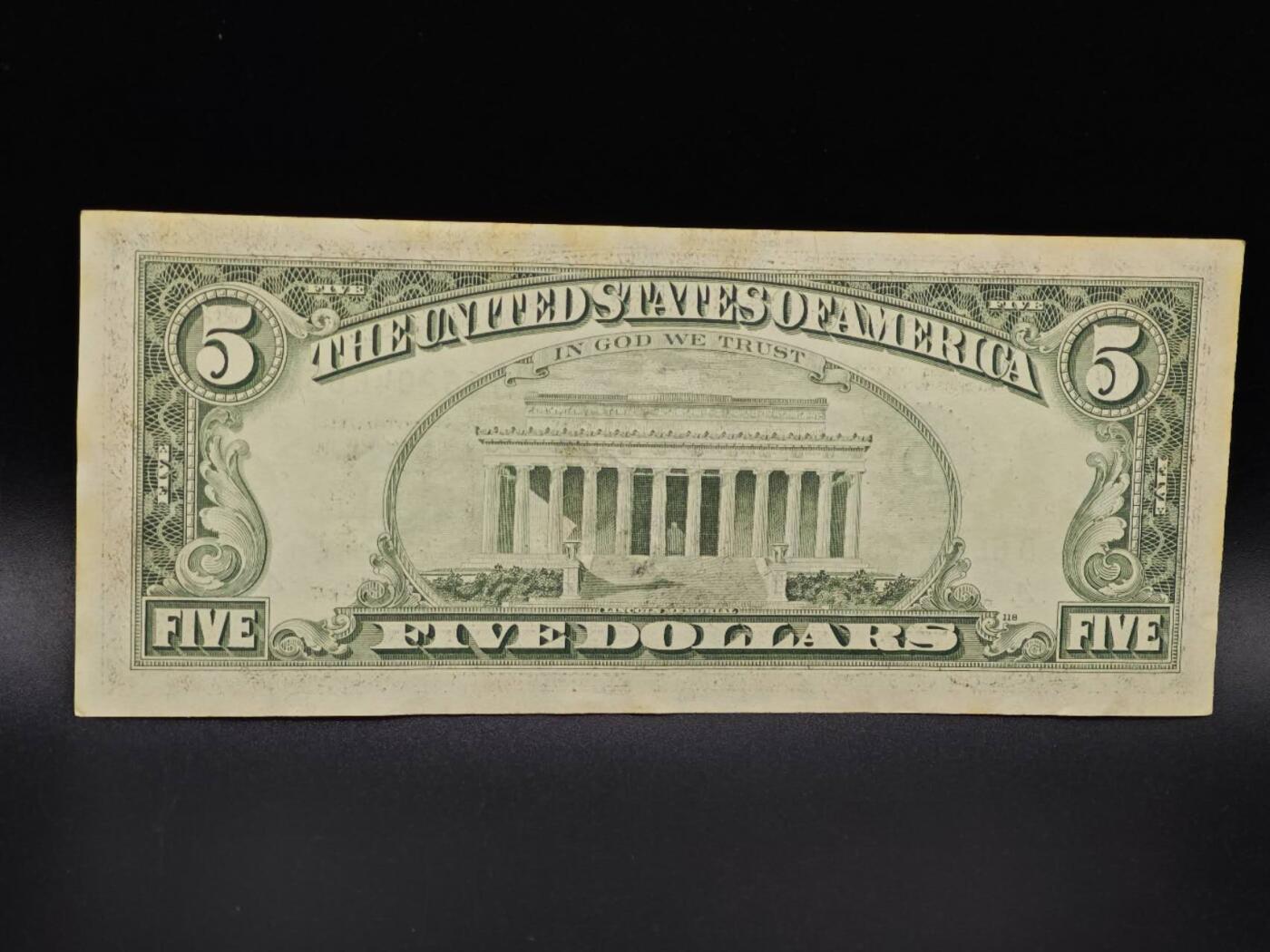 【淘币小摊】实时拍第八百六十五拍   纸币场    年前最后一周之前预留预留8号9号全部发出请更换最新收货地址不方便收货的请勿参拍或者顺丰到付 美国5美元纸币【有折】