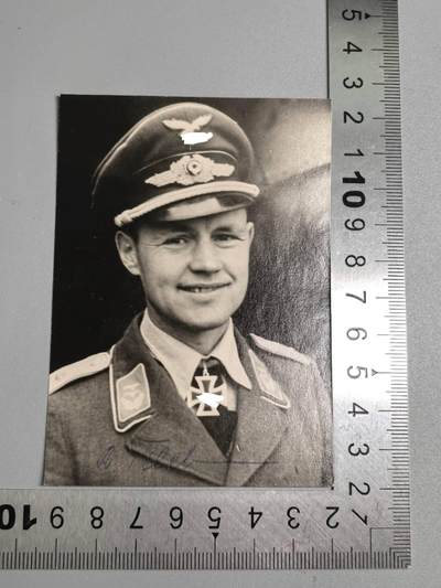 小驴勋章奖章收藏2月7日周六晚六点拍卖（珍爱和平，收藏战争，铭记历史，勿忘国耻，忠党爱国。有偿代拍，送拍规则在简介最后，参拍须阅读规则后再参拍，关系到运费包装发货时效真假辨别等关键信息，拍卖时不再发原图，看大图店主微信码在拍卖店铺介绍里） - Bruno Tilebein战后原版爱克发相纸亲签