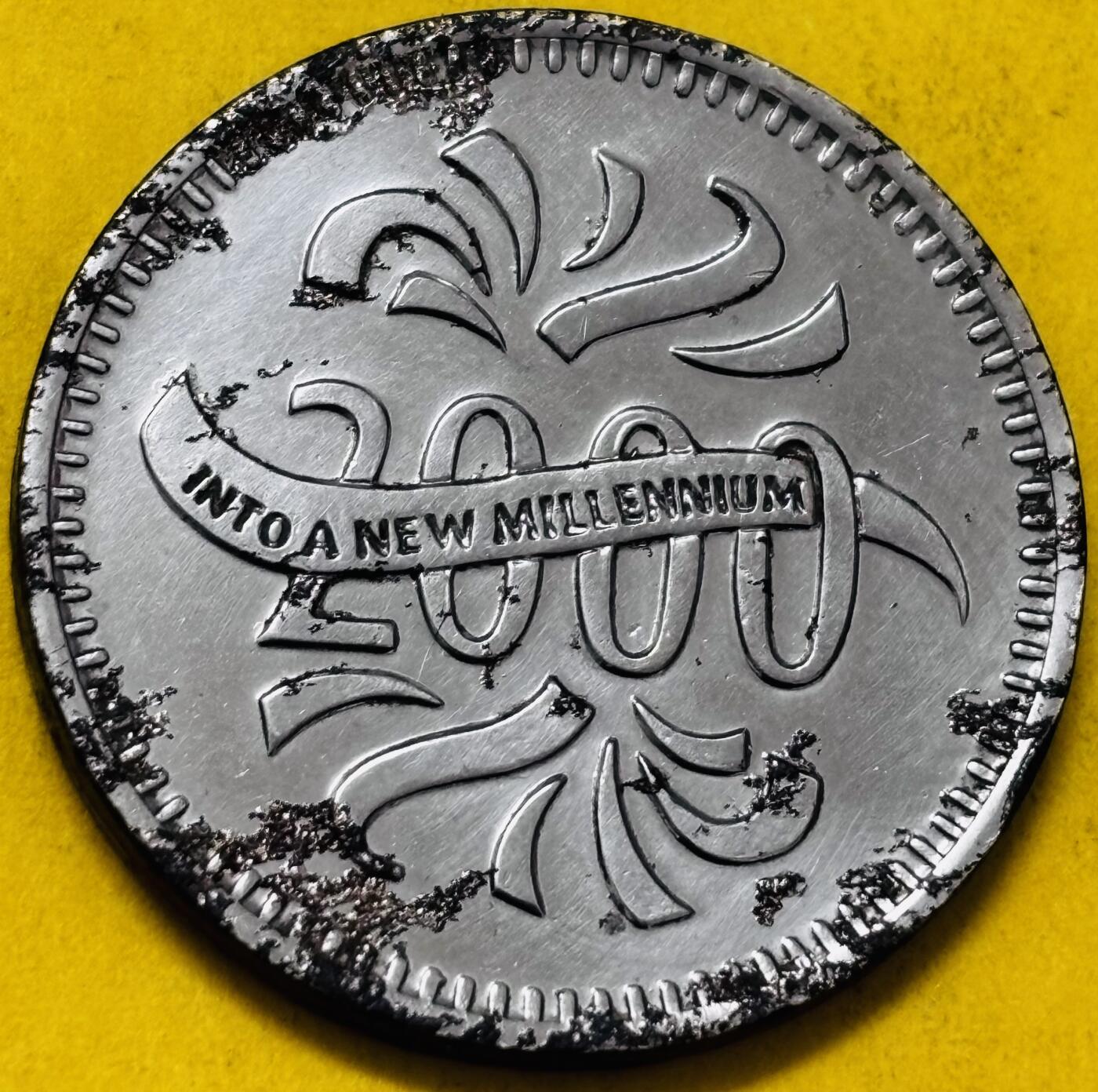 文馨钱币收藏第 293 场，春节前最后一期全部发出，将不予寄存，请悉知 千禧年人物纪念章