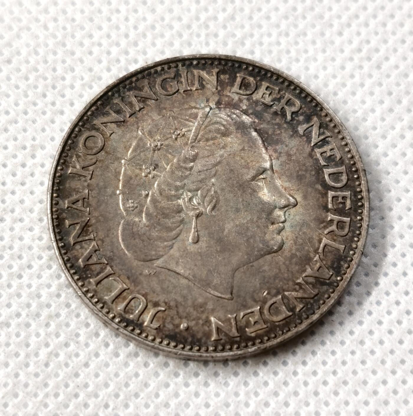 甄臻铺-世界币章拍卖（第49期）精品场拍品征集中，送拍享返佣金等优惠多多 荷兰1959年2.5盾，淡淡转光，包浆好看，细节见图