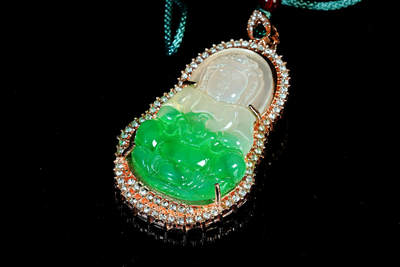 上海都达杂项专场二十一（全场包邮） - 绿色观音挂件