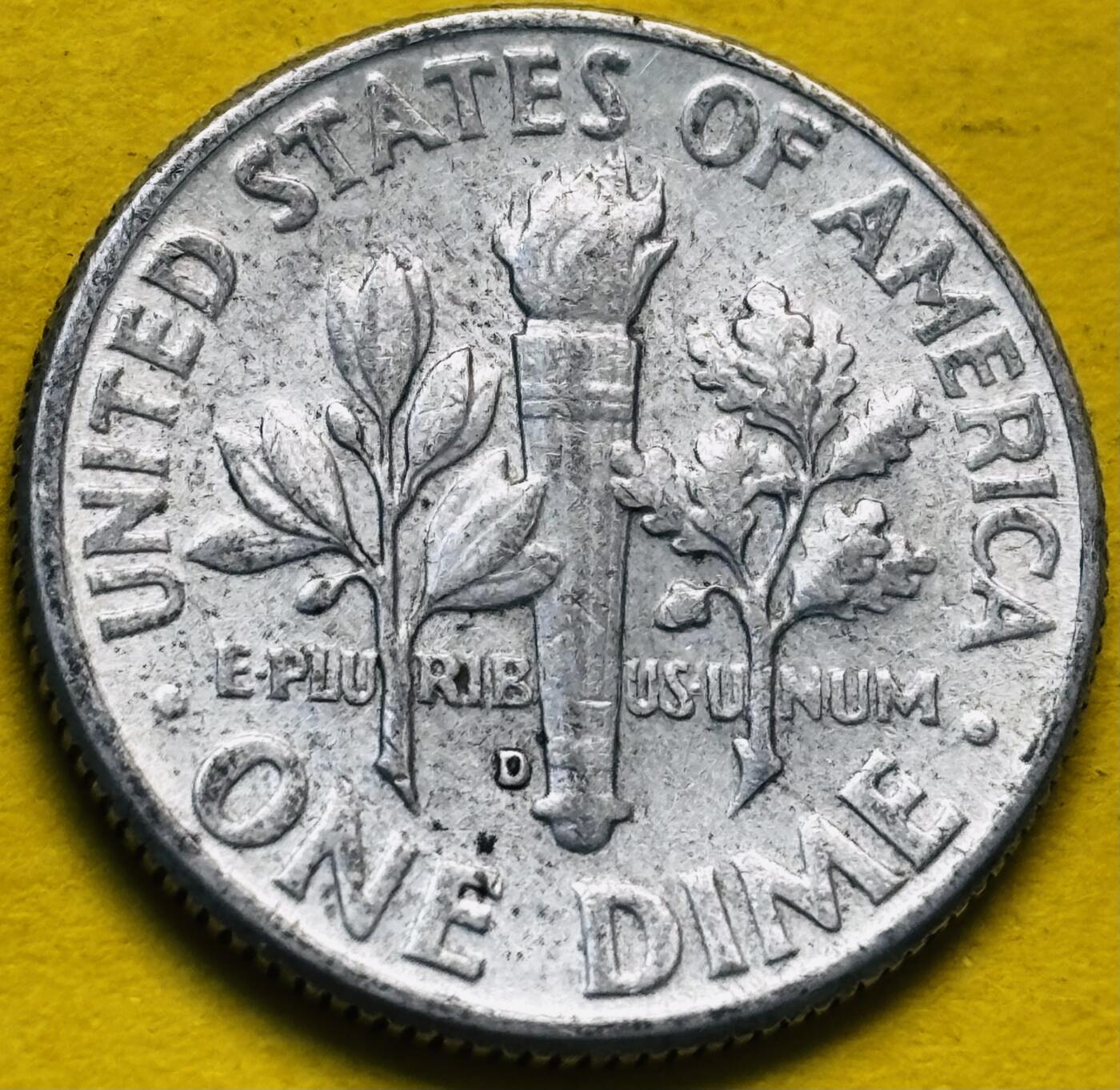 文馨钱币收藏第 293 场，春节前最后一期全部发出，将不予寄存，请悉知 1963 年美国罗斯福 10 美分银币 2.5 克 900 银