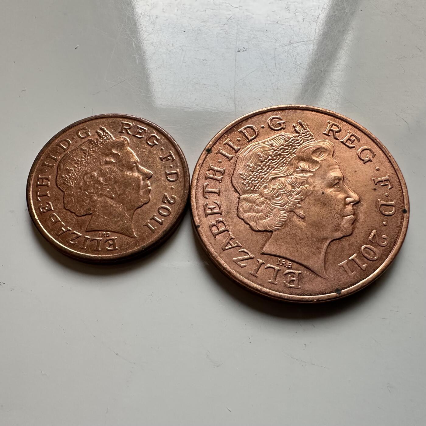 🌹外币初藏🌹🐯2026年第17场 快递将在12号停运 年前需发货的抓紧 ，年后正月十五恢复发货 2011年拼图版1-2便士