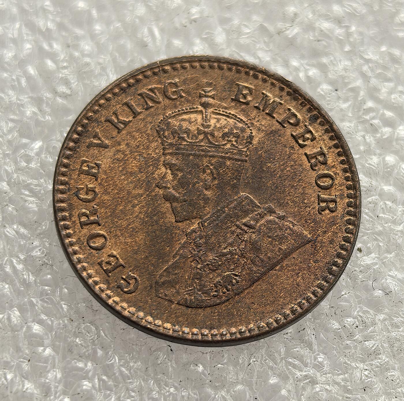 外国优质老铜币高银银币，周六九点倒数截拍，满百包邮，持续收拍，年后发货 极美品带光1926 年英属印度 1/12 安娜铜币，是英国殖民统治印度时期的流通货币，币面乔治五世头像标注 “KING EMPEROR”，见证了英国对印度的殖民经济体系与历史阶段。