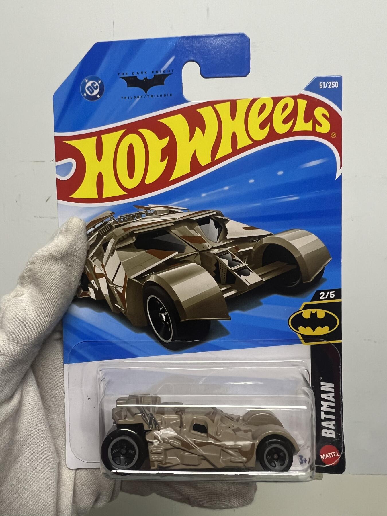 零元拍：风火轮吊卡 蝙蝠侠黑暗骑士战车全新未拆