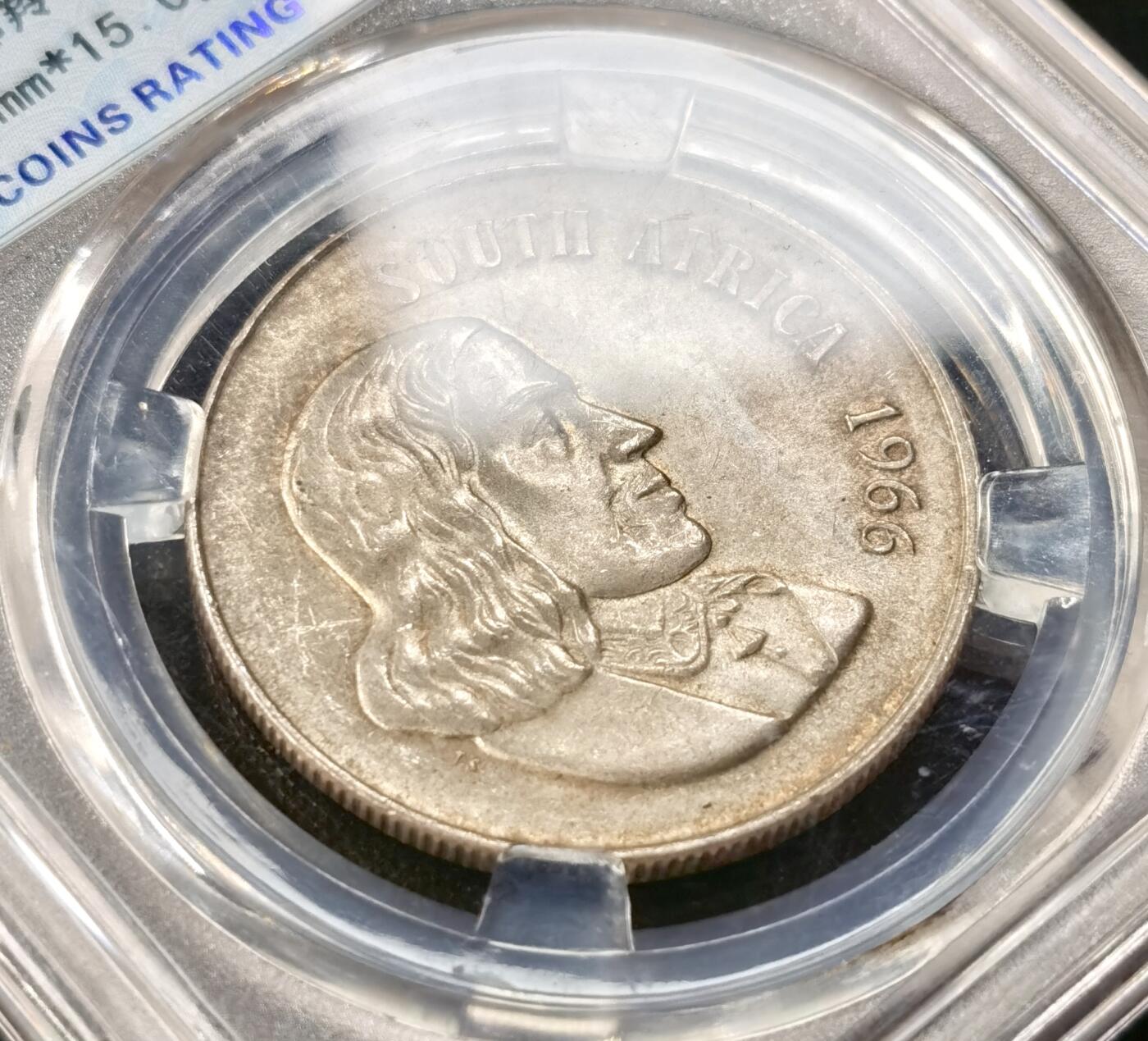 甄臻铺-世界币章拍卖（第49期）精品场拍品征集中，送拍享返佣金等优惠多多