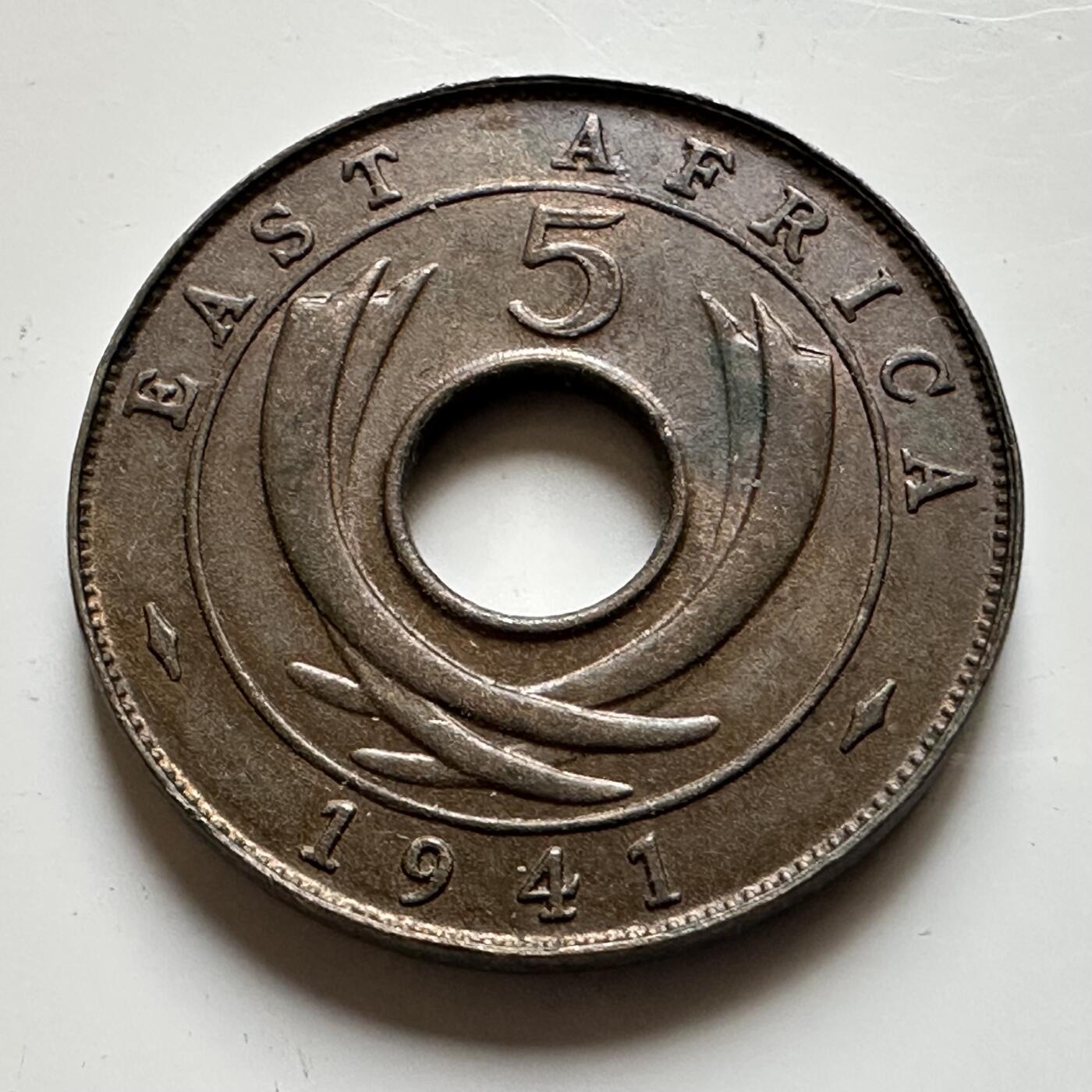 🌹外币初藏🌹🐯2026年第17场 快递将在12号停运 年前需发货的抓紧 ，年后正月十五恢复发货 英属东非1941年五分