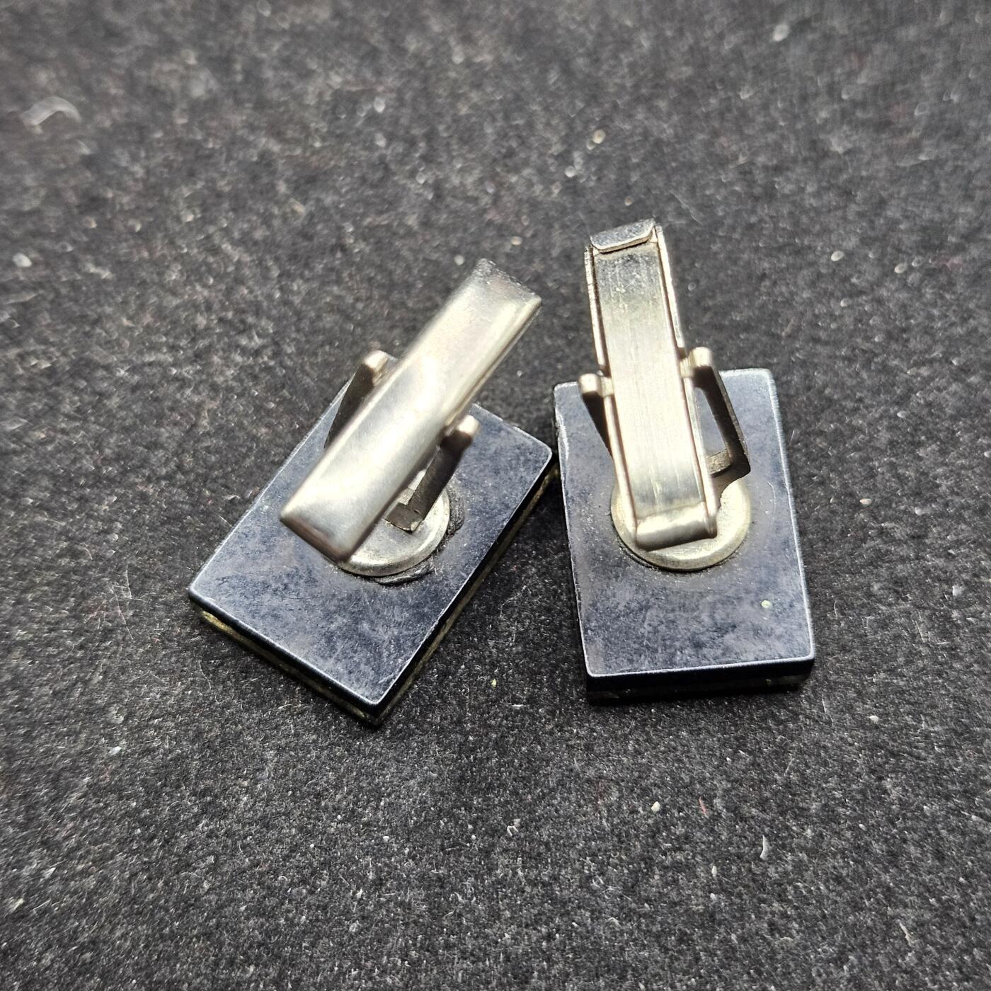 0元起拍勋章 第332期 咸鱼国勋章拍卖专场 2月8日（周日）下午6：00开始 日本中古袖扣一对