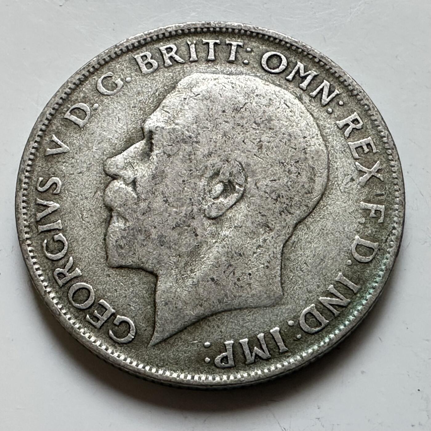 🌹外币初藏🌹🐯2026年第17场 快递将在12号停运 年前需发货的抓紧 ，年后正月十五恢复发货 英国1921年一弗罗林银币 11.3克50%银