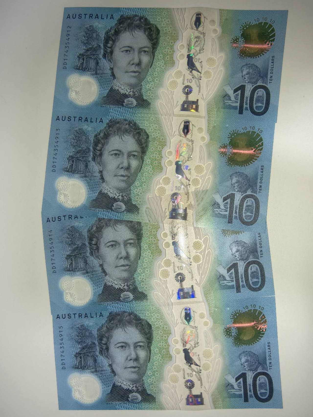 春节钱币瓷器清货捡漏拍场 澳大利亚新版明亮版10元塑料钞 全新UNC连号四张