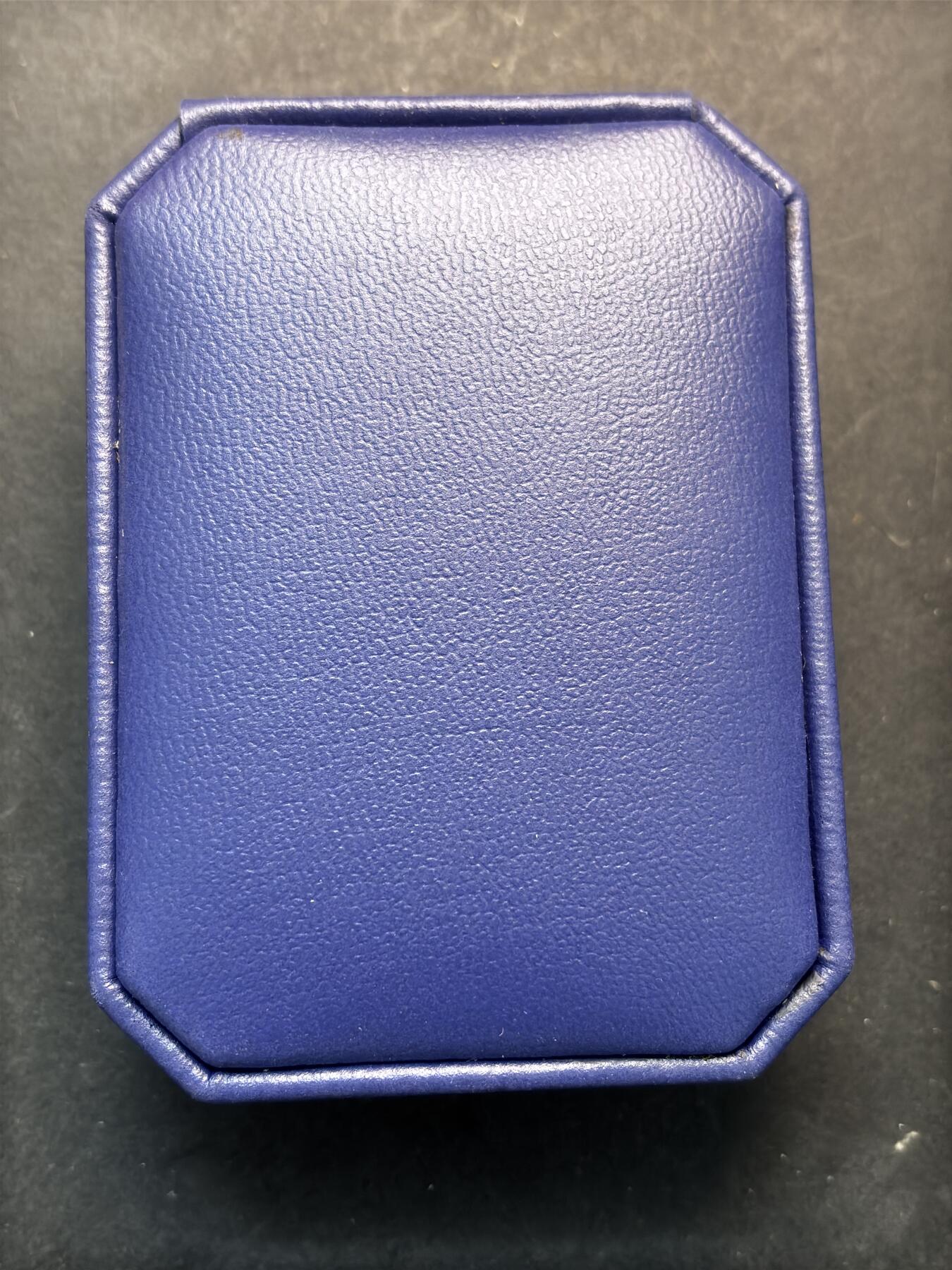 【金马踏春，泉马奔腾】2026 年新年贺岁场，（定于年初五接财神截拍）祝各位老板马到成功，马上有钱，愿岁岁平安喜乐顺遂 原盒带证书收藏 1997 年澳大利亚翠鸟系列 1 盎司大银币带 0.5 克纯银龙密印 31.635 克 999 纯银