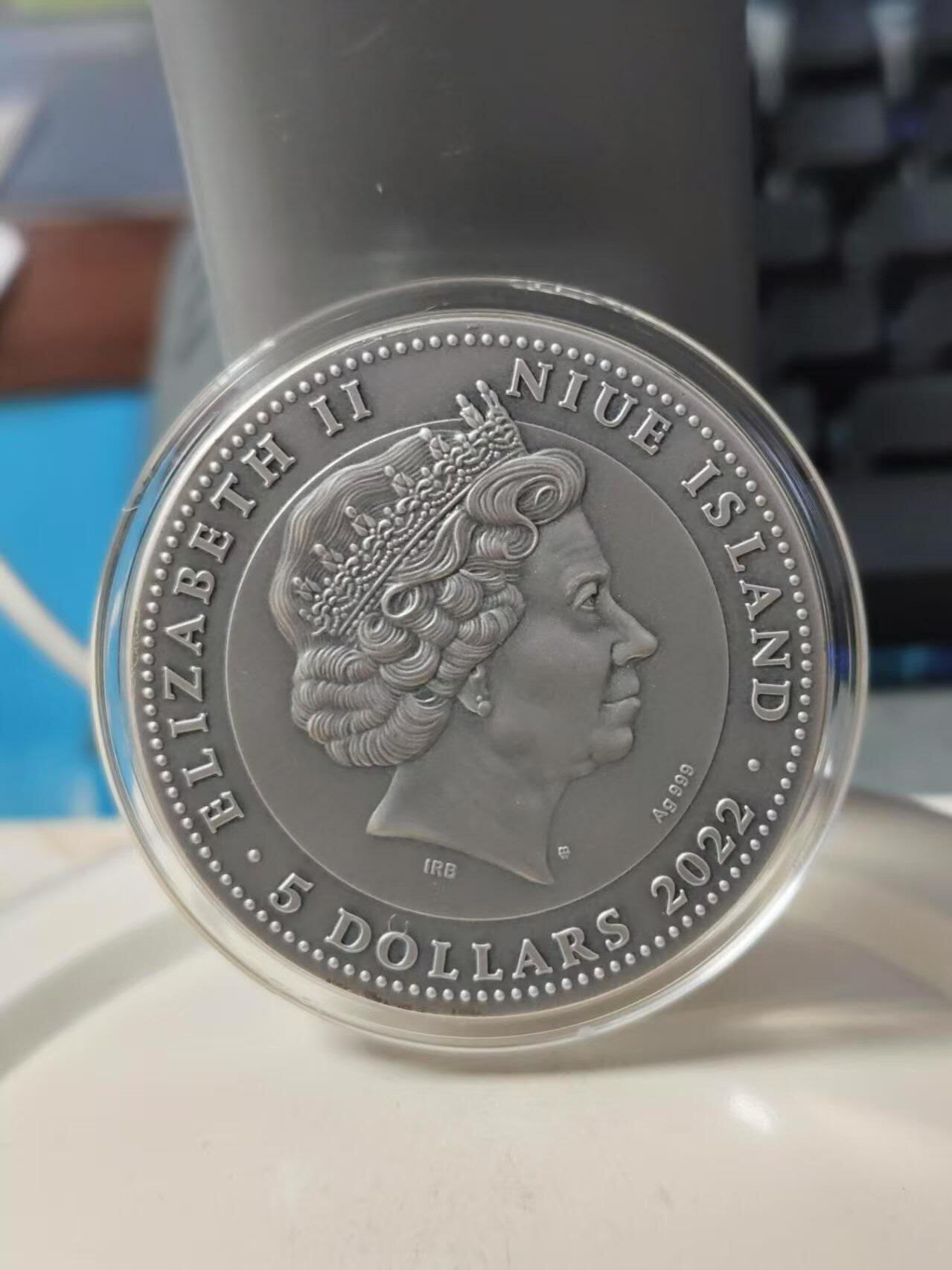 【币海沉浮】国际金银币（2） 纽埃2022，日本神秘传说–“狐仙”的故事，2盎司，超高、超精浮雕、仿古镀金彩色银币. 盒证全. 实物超级漂亮质感. 热门