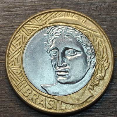 【铜匠收藏】★第147★散币专场 不寄存，30包邮。不满30元，支付5元运费。《接受代拍 代送NGC评级》 85【无寄存】巴西2008年1里亚尔   双色币