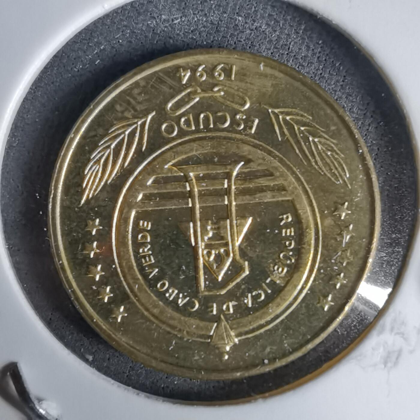 沼泽如烟--第987场 佛得角1994年1埃斯库多