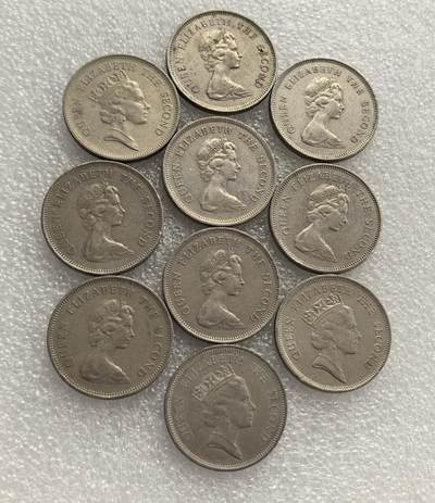 外国优质老铜币高银银币，周六九点倒数截拍，满百包邮，持续收拍，年后发货 - 20 世纪 70-80 年代英属香港   1 港元流通硬币，正面铸伊丽莎白二世头像，彰显英联邦殖民属性；背面为香港狮徽，标注面额与年份，见证殖民时期香港货币体系的稳定运行，是英属香港货币文化的典型遗存。