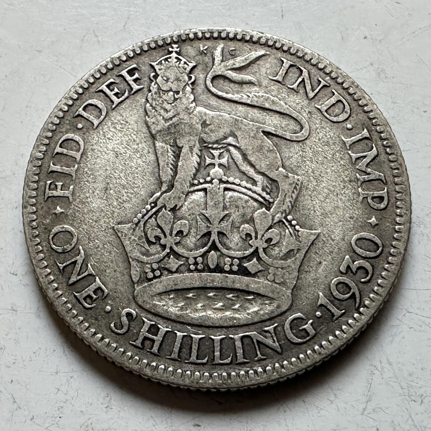 🌹外币初藏🌹🐯2026年第17场 快递将在12号停运 年前需发货的抓紧 ，年后正月十五恢复发货 英国1930年一先令银币 5.65克50%银