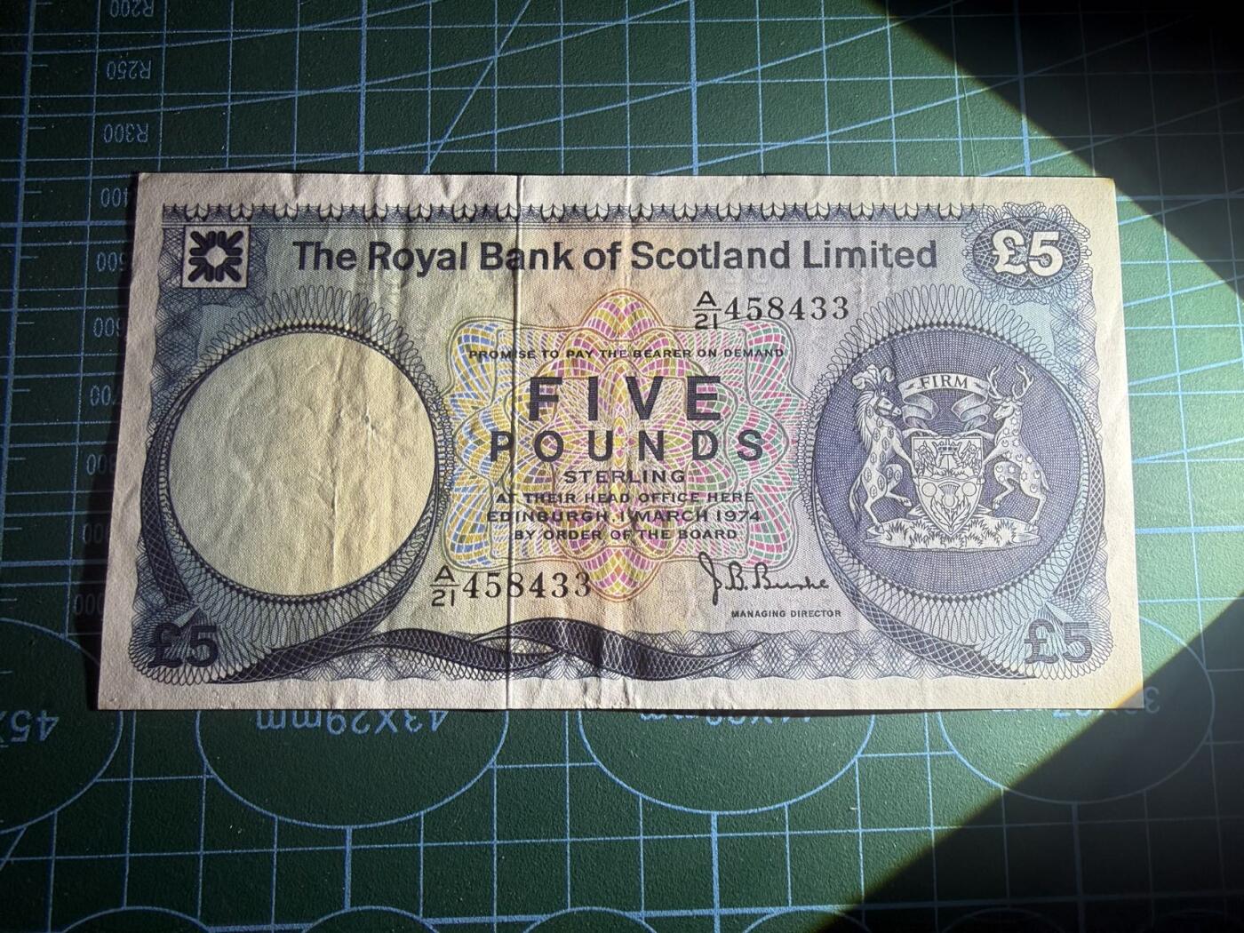 【炜奕收藏】，第五十九期，苏格兰多时期钞票，年前最后一期，拍后所有寄存物品将寄出 1974年苏格兰皇家银行5镑，品相如图