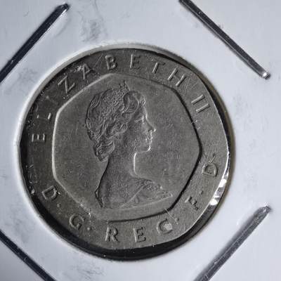 沼泽如烟--第987场 - 英国1982年20便士