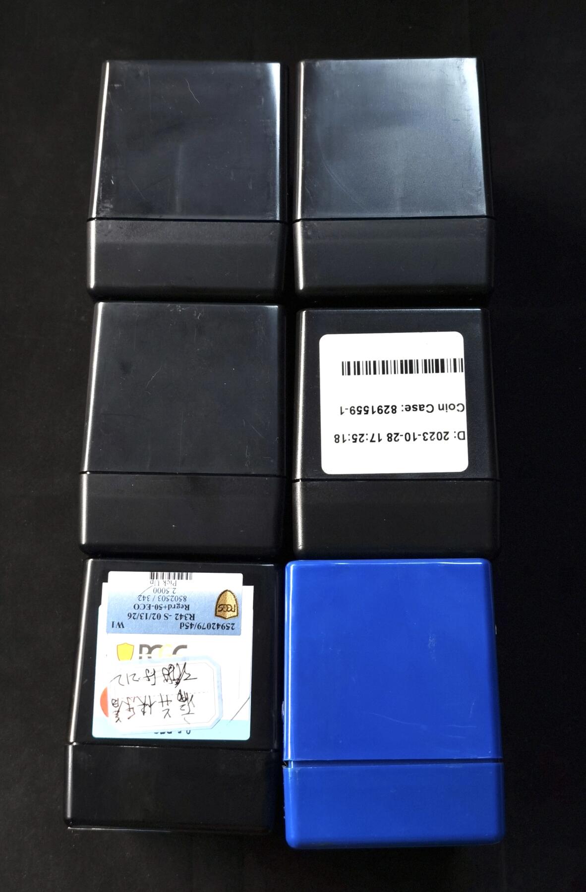 甄臻铺-世界币章拍卖（第49期）精品场拍品征集中，送拍享返佣金等优惠多多 PCGS10枚评级币收纳盒5个，保粹10枚评级币收纳盒1个