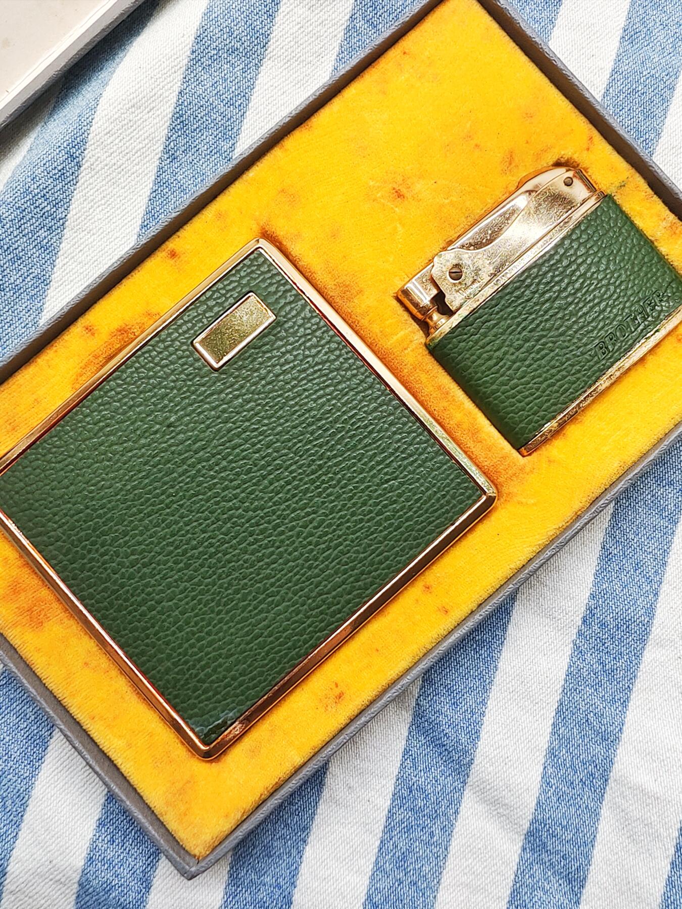 70年代日本brother风车windmill浪琴牛皮磕头煤油打火机烟盒礼盒套装 古董火机